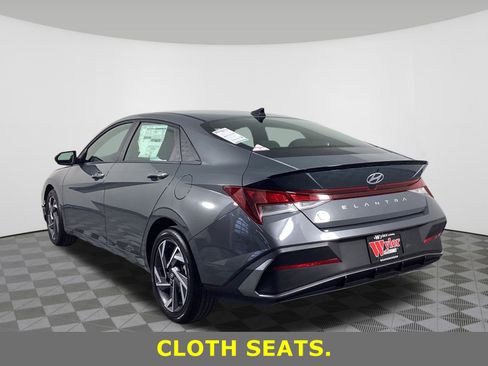 Certified 2025 Hyundai Elantra Sport image 3