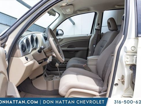 Used 2007 Chrysler PT Cruiser Touring FWD image 3