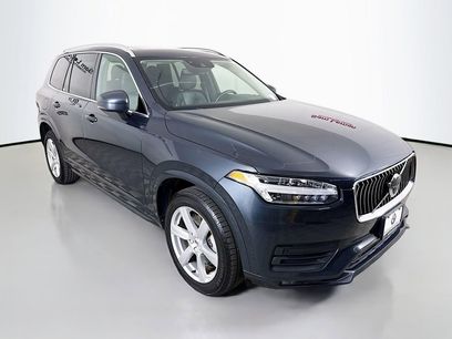 Used 2021 Volvo XC90 T6 Momentum