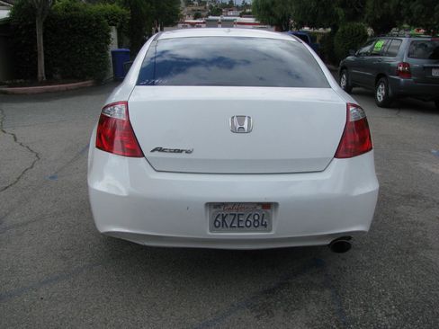 Used 2010 Honda Accord EX-L image 5