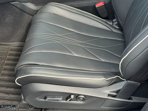 Certified 2026 Acura MDX SH-AWD w/ Advance Package image 14