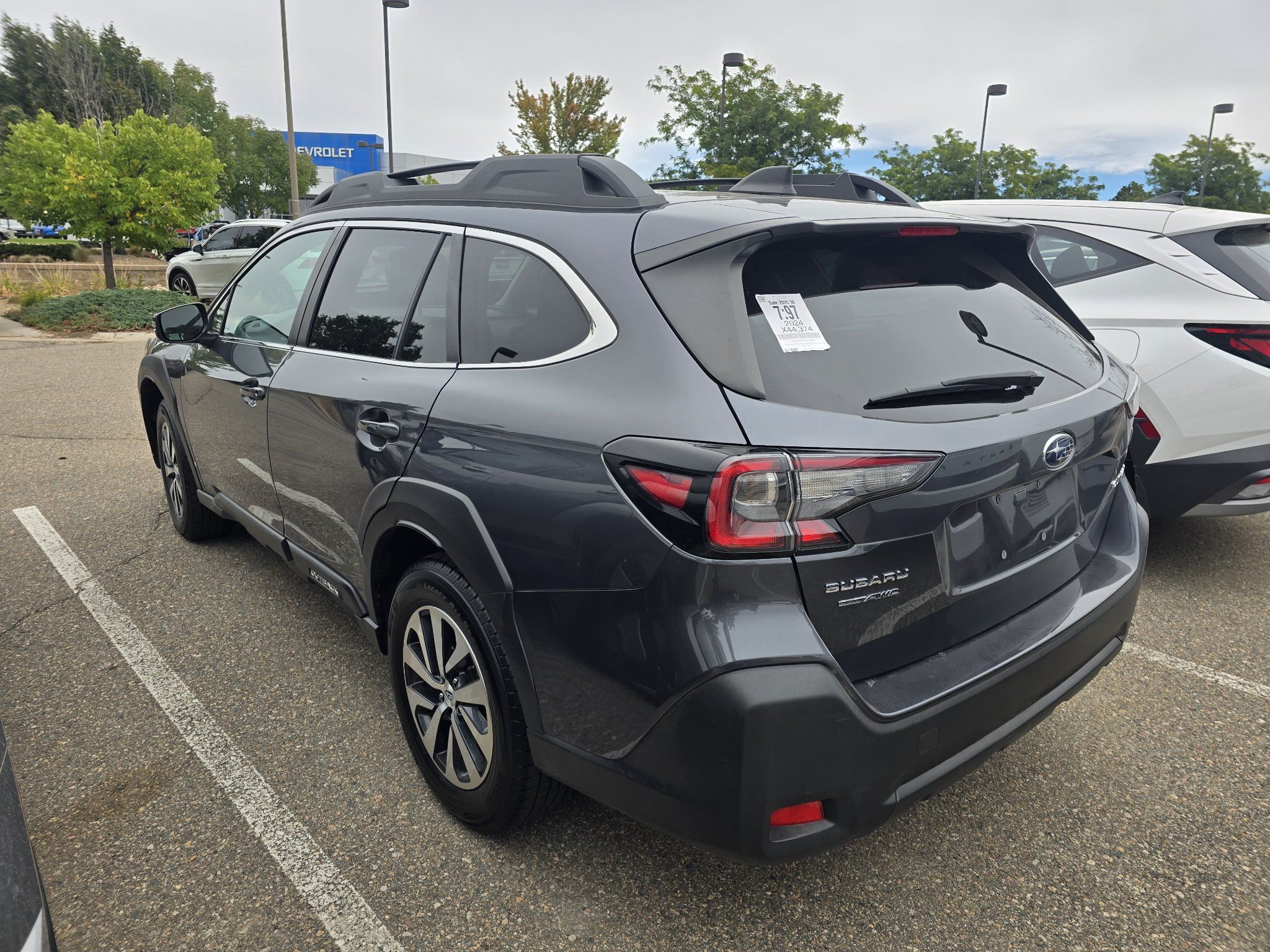 Used 2024 Subaru Outback Premium AWD/4WD image 13