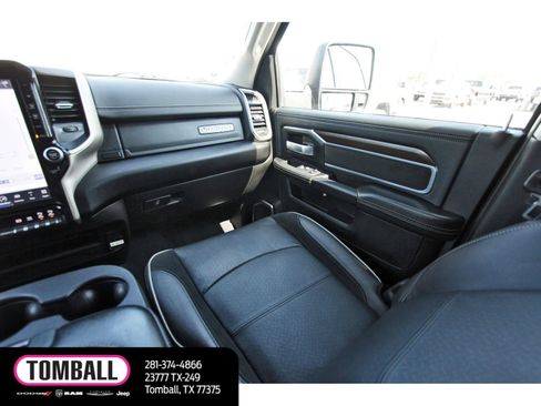 Used 2024 RAM 2500 Laramie image 11