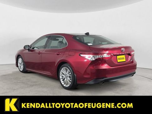 Used 2018 Toyota Camry XLE w/ Driver Assist Package FWD image 7