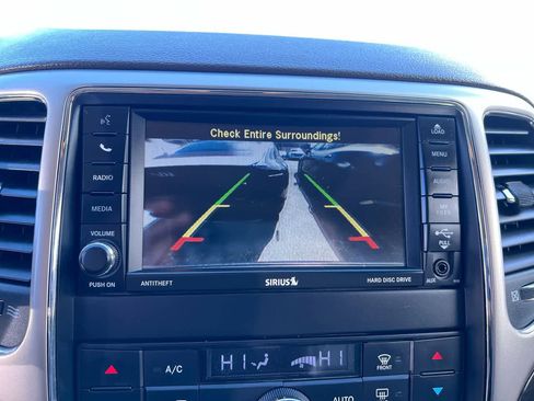 Used 2012 Jeep Grand Cherokee Laredo AWD/4WD image 17