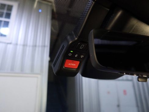 Used 2024 Toyota Highlander Platinum image 39