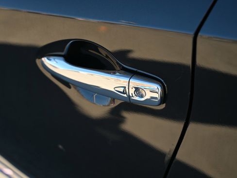 Used 2021 Nissan Murano S image 9