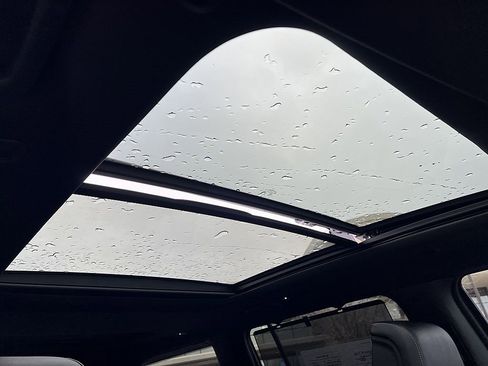 Used 2022 Jeep Wagoneer Series III image 31