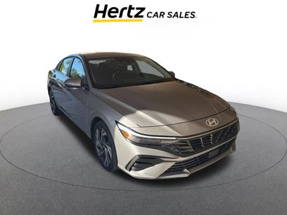 Used 2025 Hyundai Elantra Limited