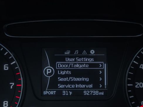 Used 2017 Kia Sorento LX image 29