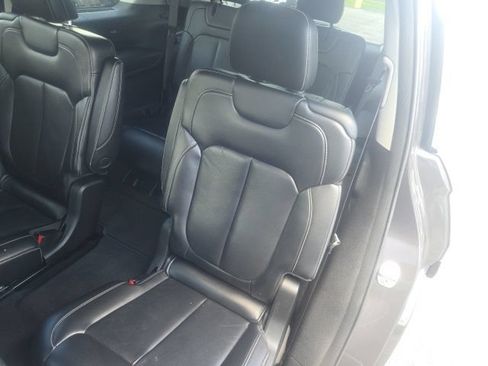 Used 2021 Jeep Grand Cherokee L Limited AWD/4WD image 17