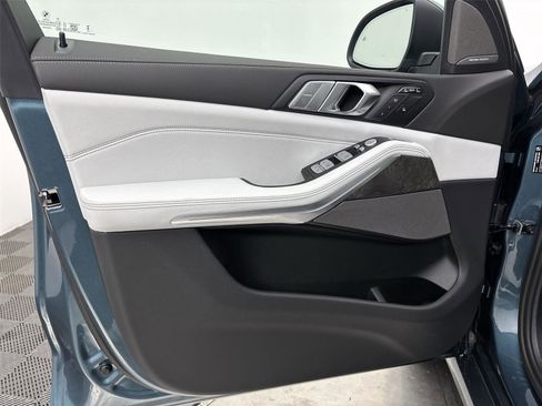 New 2026 BMW X7 xDrive40i AWD/4WD image 26