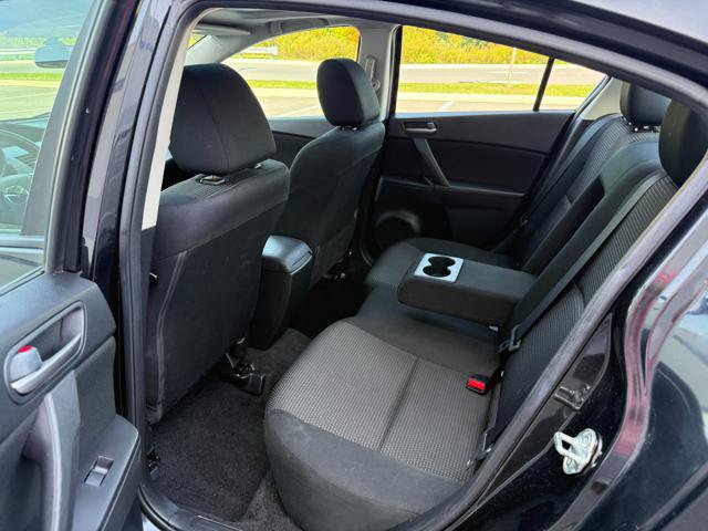 Used 2012 MAZDA MAZDA3 i Touring FWD image 16