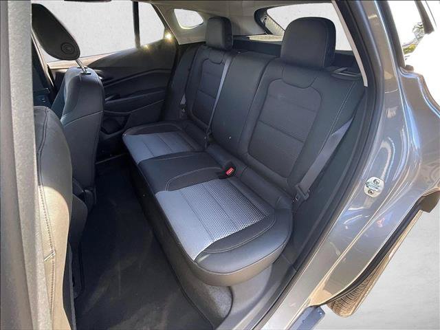 Used 2025 Chevrolet Trax LT w/ Driver Confidence Package FWD image 25