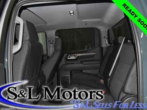 Used 2025 Chevrolet Silverado 1500 LT image 30