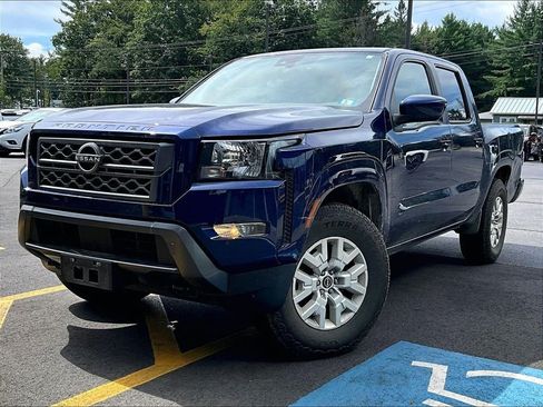 Used 2022 Nissan Frontier SV AWD/4WD image 3