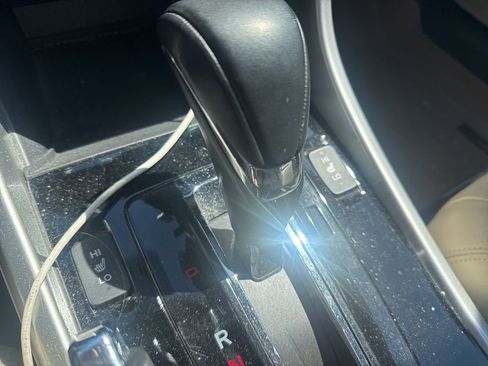 Used 2016 Honda Accord EX-L image 9
