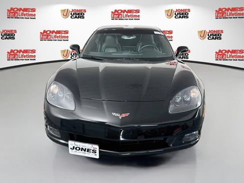 Used 2011 Chevrolet Corvette Coupe w/ 1LT RWD image 10