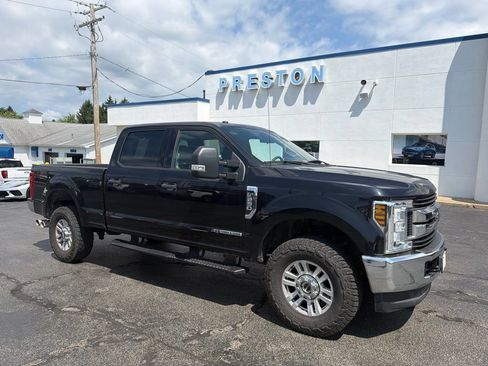 Used 2019 Ford F250 XLT AWD/4WD image 2