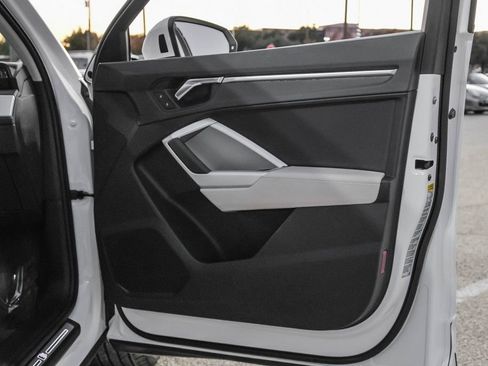 Used 2021 Audi Q3 2.0T Premium w/ Convenience Package image 47