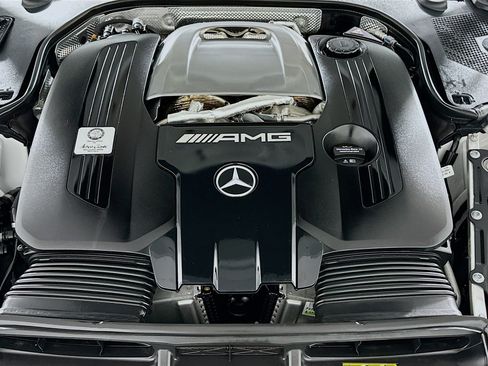 Used 2022 Mercedes-Benz SL 55 AMG 4MATIC w/ Driver Assistance Package image 28