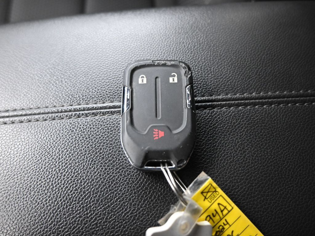 Used 2024 GMC Terrain SLE AWD/4WD image 21