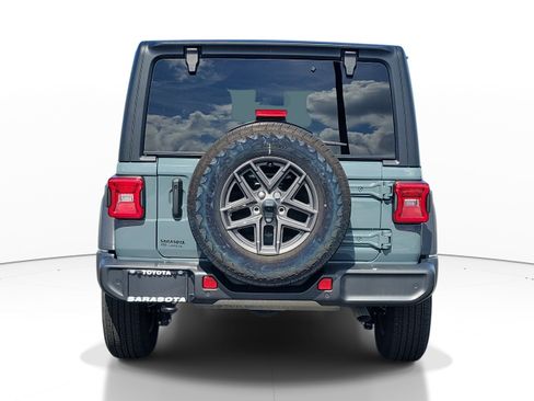 Used 2025 Jeep Wrangler Unlimited Sport AWD/4WD image 5