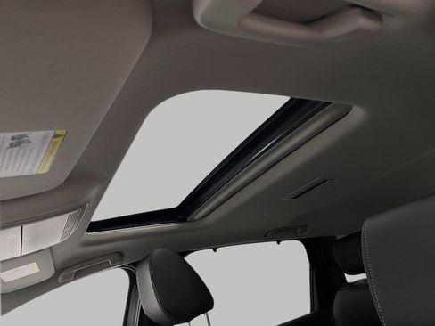 New 2026 MAZDA CX-90 Plug-In Hybrid w/ Preferred image 30