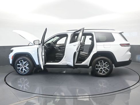 New 2025 Jeep Grand Cherokee L Limited image 73
