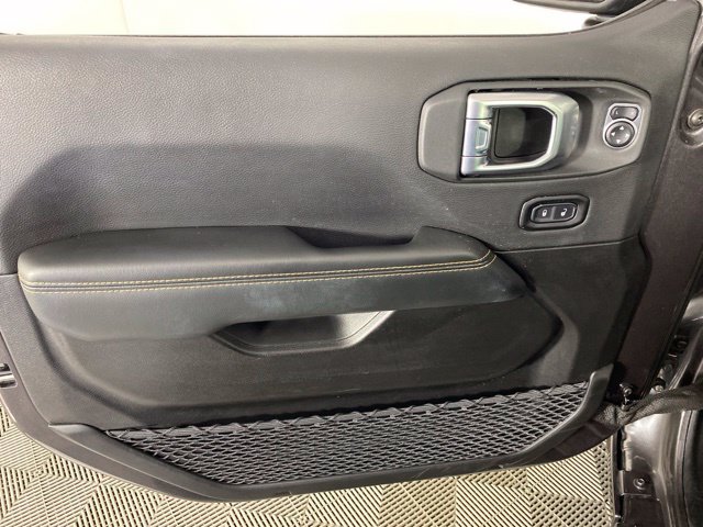 Used 2026 Jeep Wrangler Unlimited Sahara AWD/4WD image 16