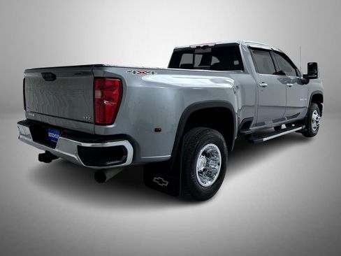 Used 2025 Chevrolet Silverado 3500 LTZ w/ LTZ Plus Package image 5