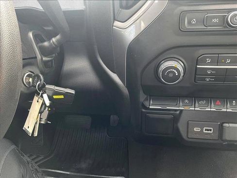 Used 2021 Chevrolet Silverado 1500 Custom image 24