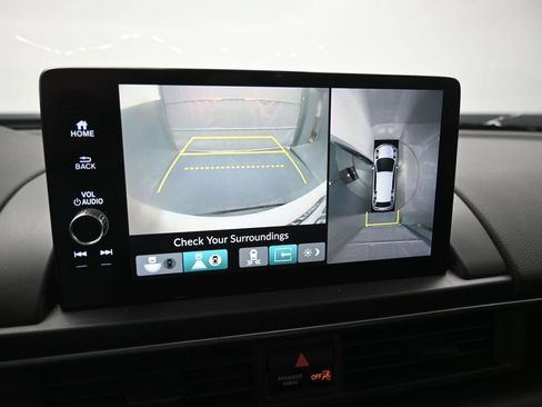 Used 2023 Honda Pilot Elite image 3