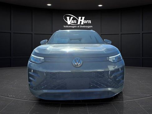 New 2026 Volkswagen Tiguan SE R-Line image 6