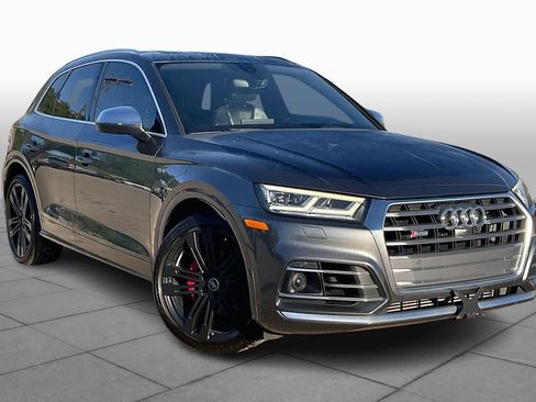 Used 2018 Audi SQ5 Prestige w/ Prestige Package image 3