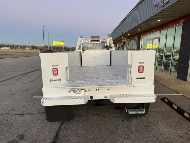 Used 2022 Ford F550 4x4 Regular Cab Super Duty image 6