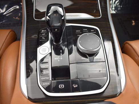 Used 2021 BMW X5 xDrive40i w/ Premium Package AWD/4WD image 9