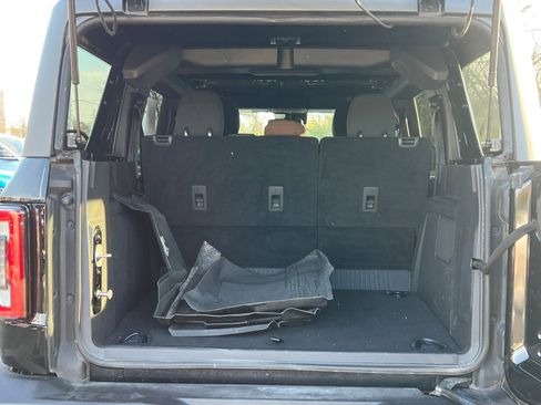 Used 2023 Ford Bronco Outer Banks image 11