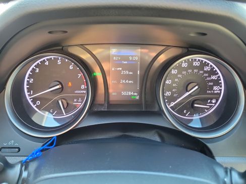 Used 2021 Toyota Camry SE w/ Audio Upgrade Package FWD image 25