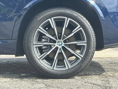 Used 2026 BMW X5 xDrive40i w/ M Sport Package AWD/4WD image 4
