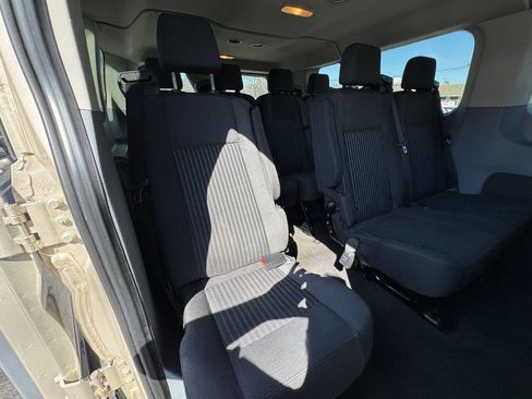 Used 2019 Ford Transit 350 XLT image 13