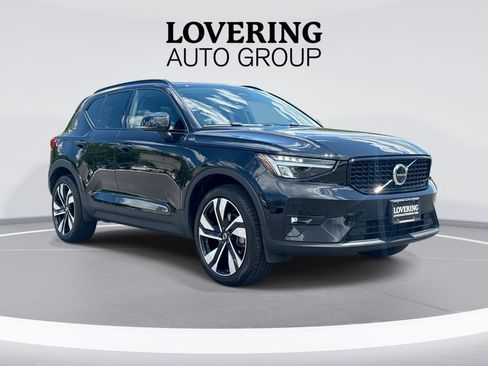 Certified 2024 Volvo XC40 B5 Plus w/ Climate Package AWD/4WD image 1