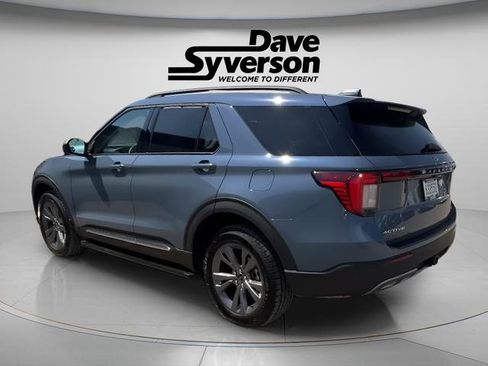 Used 2025 Ford Explorer Active w/ Active Comfort Package AWD/4WD image 3