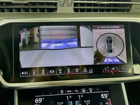 Used 2022 Audi S6 Prestige w/ Prestige Package image 45