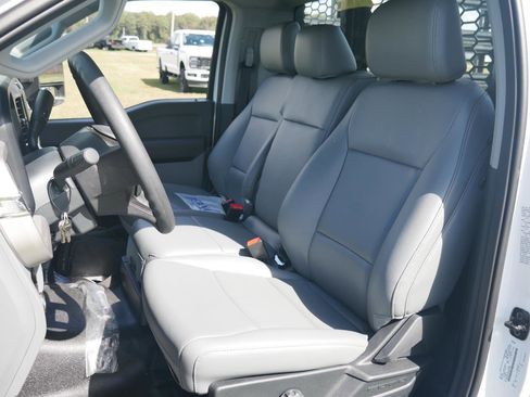 New 2025 Ford F550 2WD Regular Cab Super Duty image 54