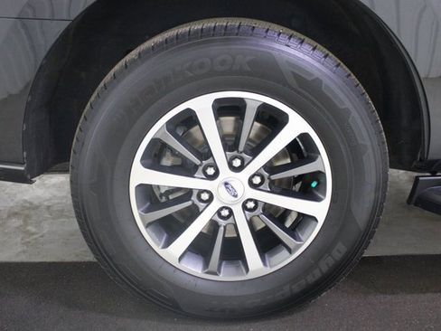 Used 2020 Ford Expedition XLT w/ Equipment Group 201A image 30