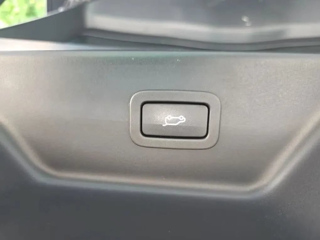 Used 2020 Land Rover Range Rover HSE AWD/4WD image 53