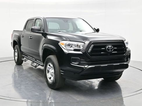 Used 2022 Toyota Tacoma SR AWD/4WD image 3