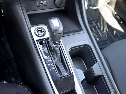 Used 2020 Nissan Sentra SV image 23