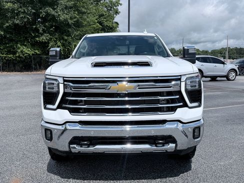 Used 2024 Chevrolet Silverado 2500 LTZ w/ LTZ Plus Package AWD/4WD image 3
